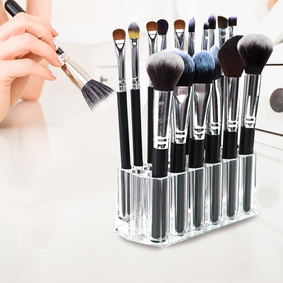 Foraineam 3 Pack Acrylic Eyeliner Lip Liner Holder Organizer, 26 Slots Makeup Brush Pencil Organization Container, Clear Cosmetic Storage Display Holder