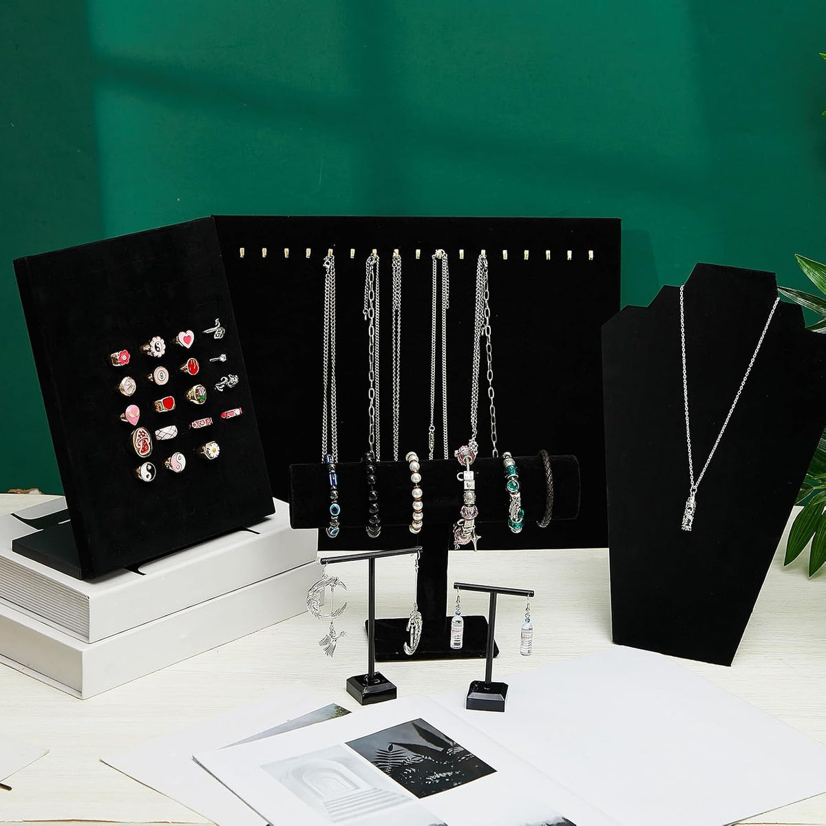 Henoyso 22 Pcs VelvetJewelry Display for Vendors Necklace Bust Holder