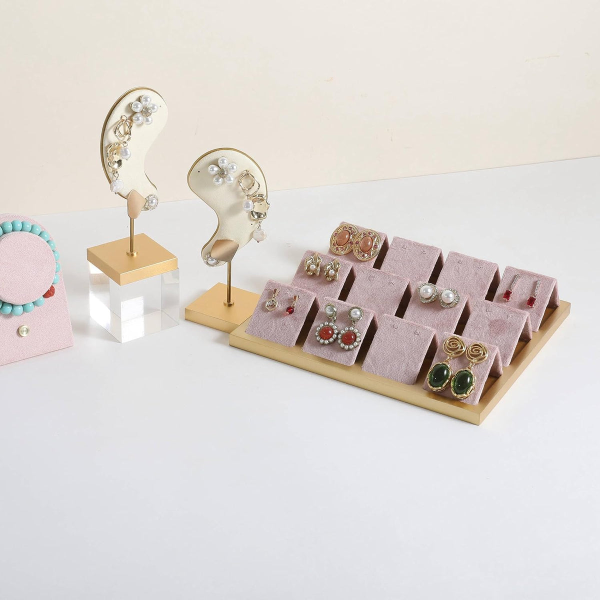Golden coated earring display stand for selling, velvet stud earring holder for jewelry display, Jewlery earring storage organizer tray, studs holder jewelry organizer【Earring holder-Pink】