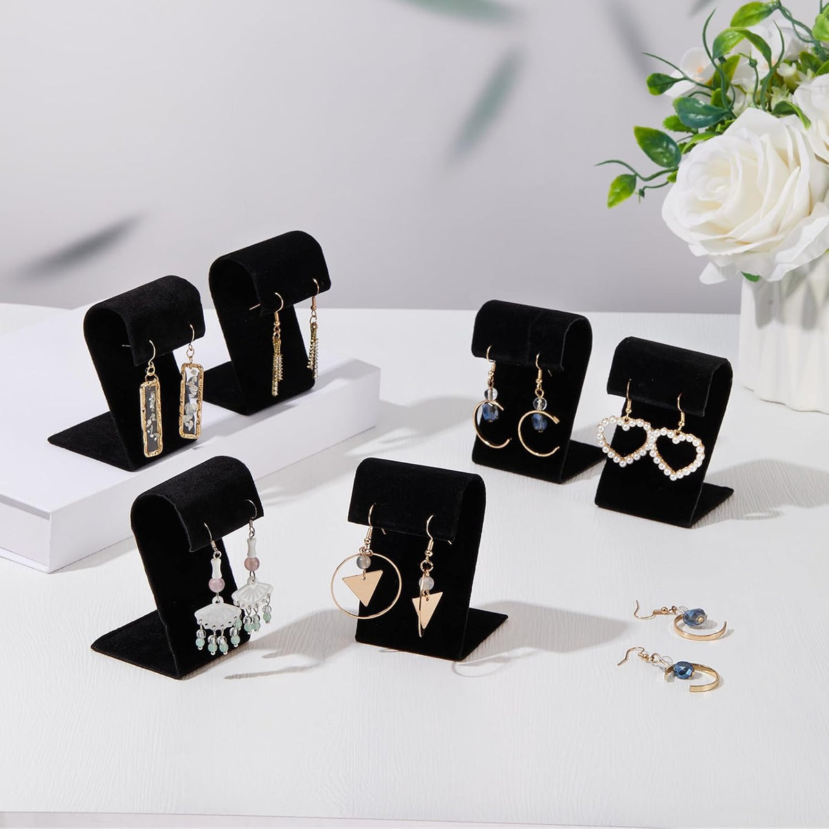 RattanView 12 Pieces Black Velvet Earring Display Stand Arc-shaped