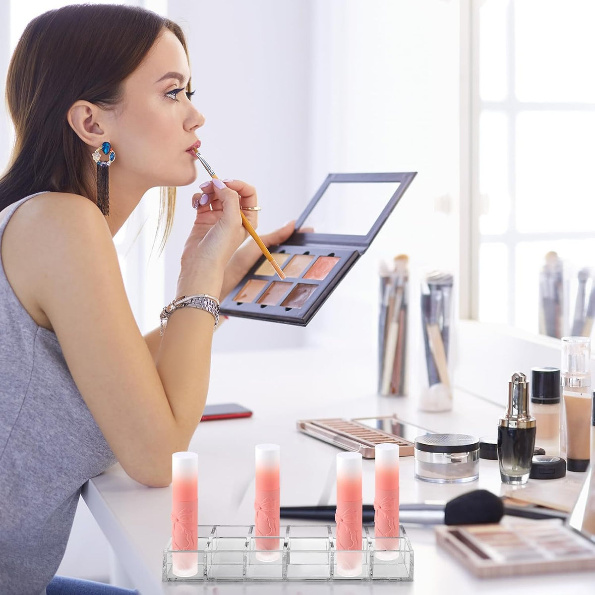 Kigley Clear Lipstick Organizer Acrylic Lip Gloss Holder